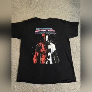 Deadpool Back in Black Graphic Tee Unisex Large